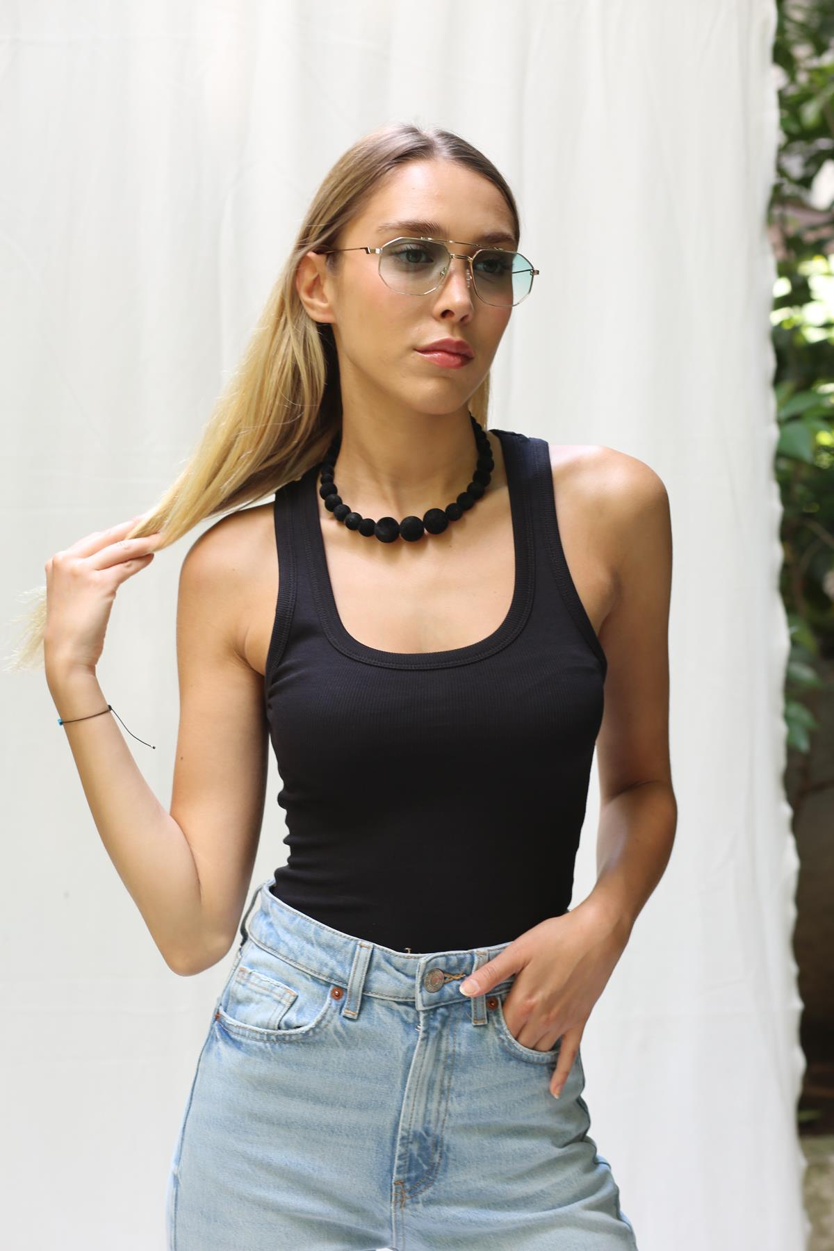 Siyah U Yaka Fitilli Atlet 4858