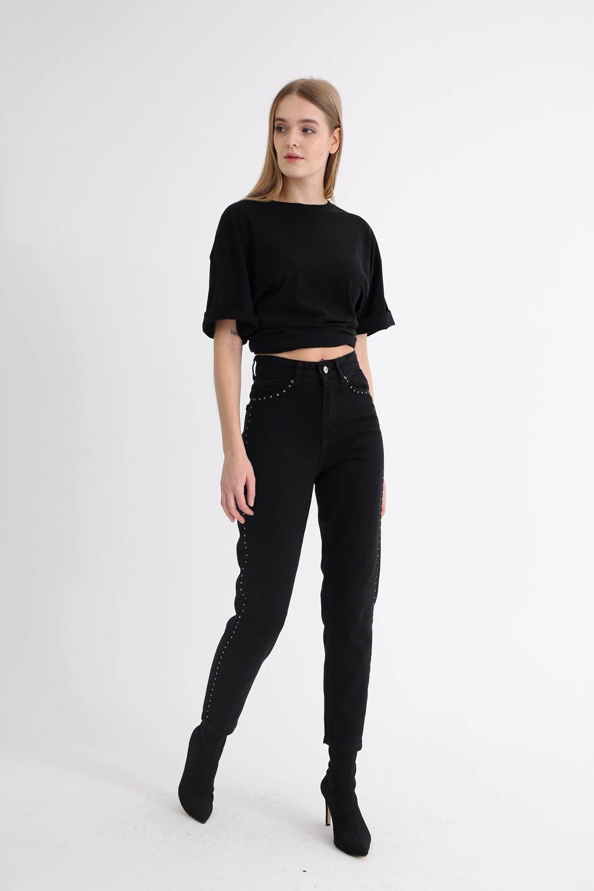 Siyah Ultra Yüksek Bel Taşlı Mom Jean 1084-T1