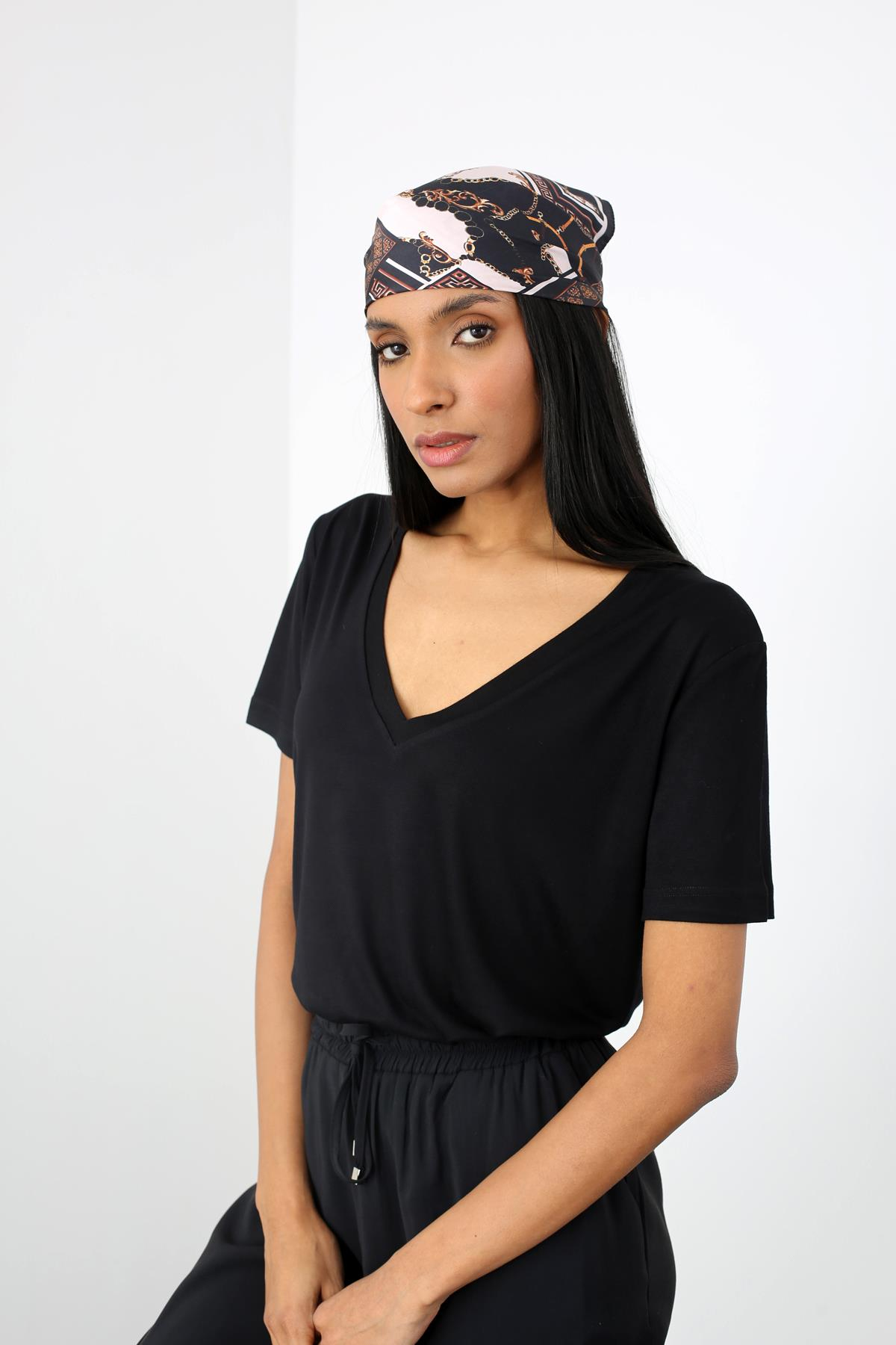 Siyah V Yaka Modal Basic Tshırt 310037