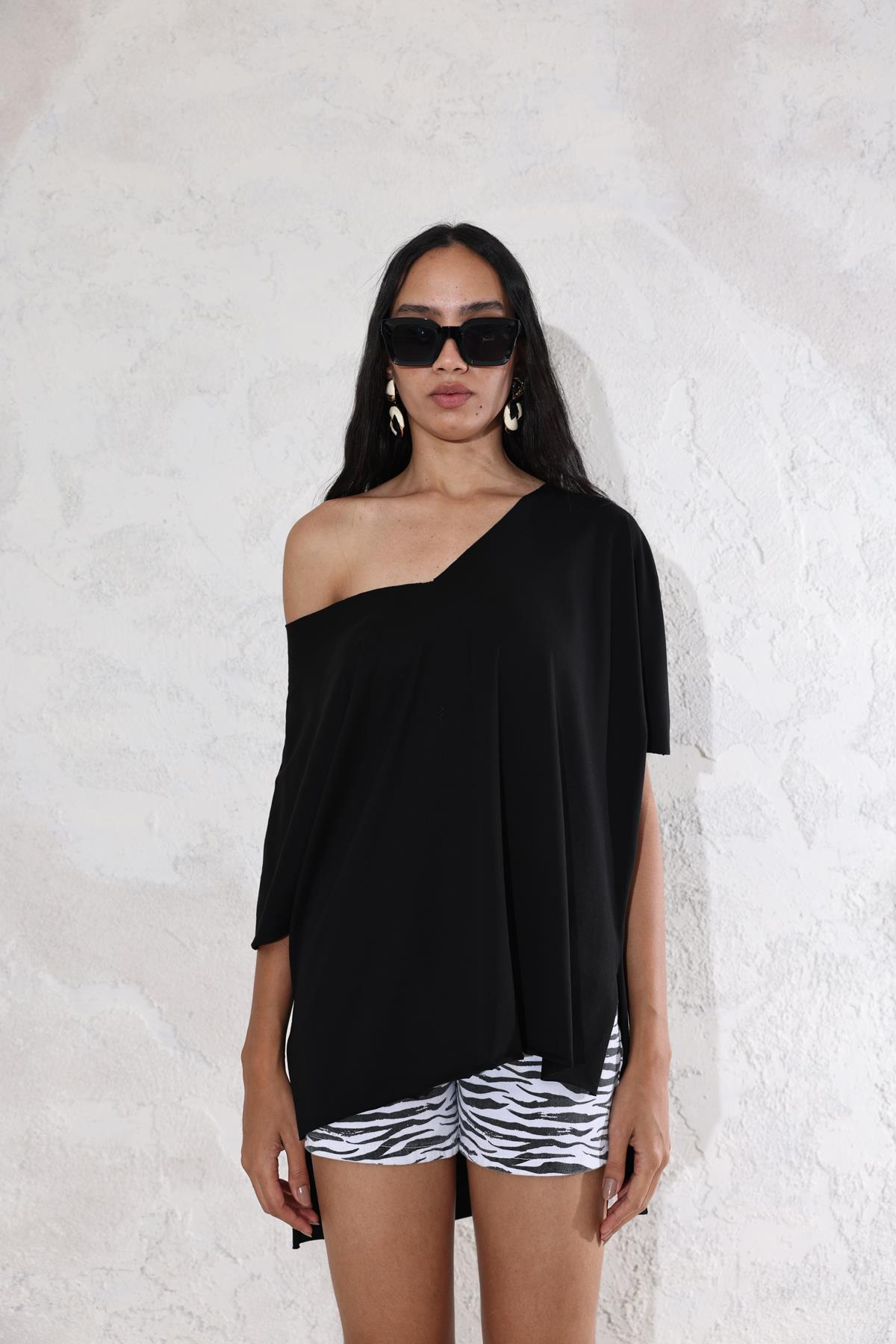 Siyah V Yaka Oversize Tişört 0294