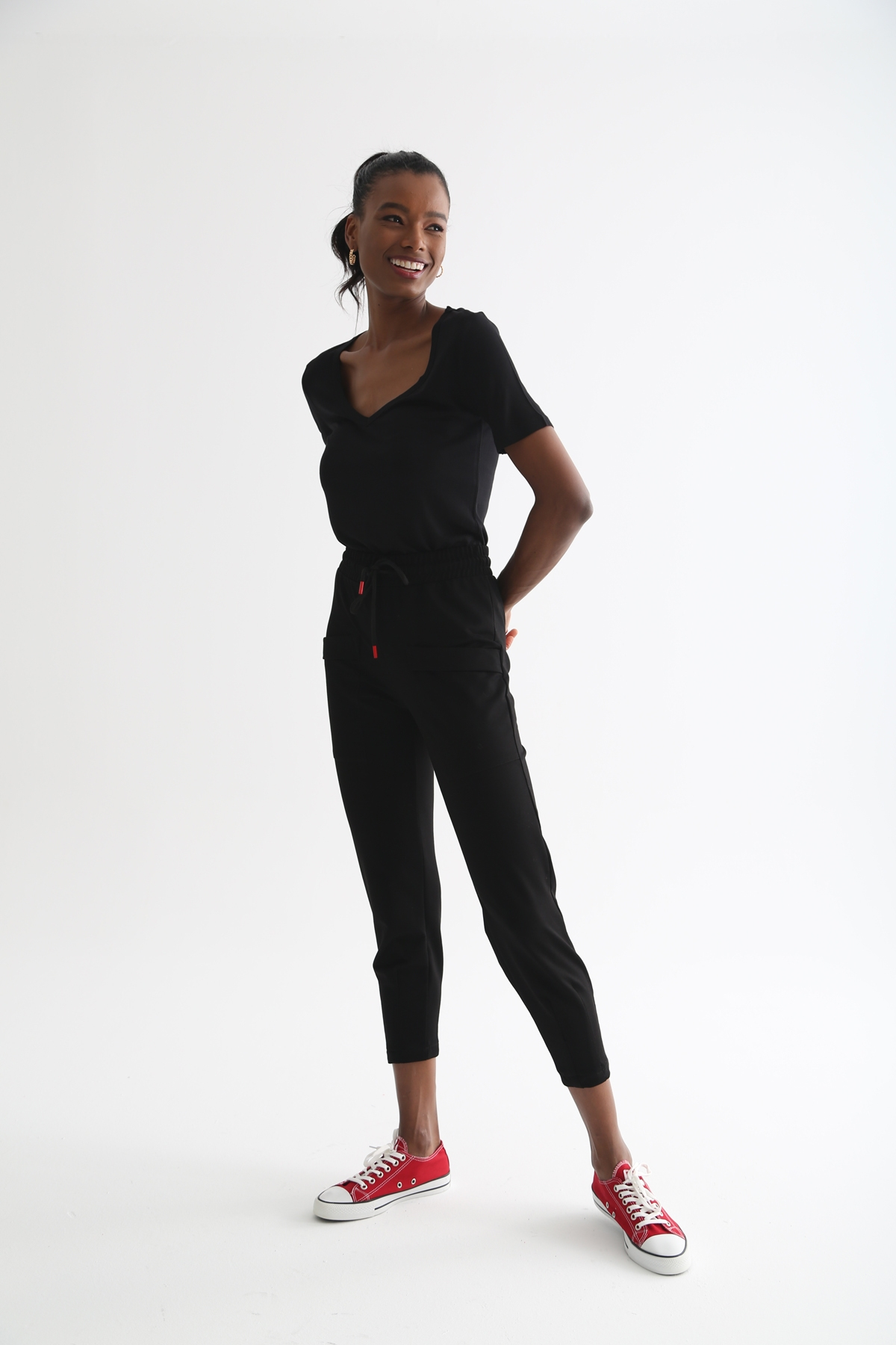 Siyah V Yaka Tshirt 