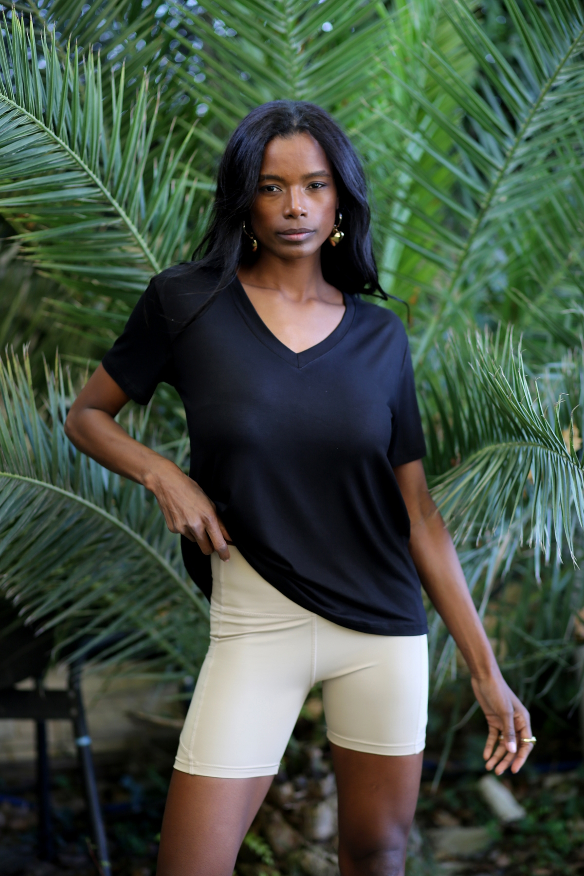 Siyah V Yaka Tshirt 25070
