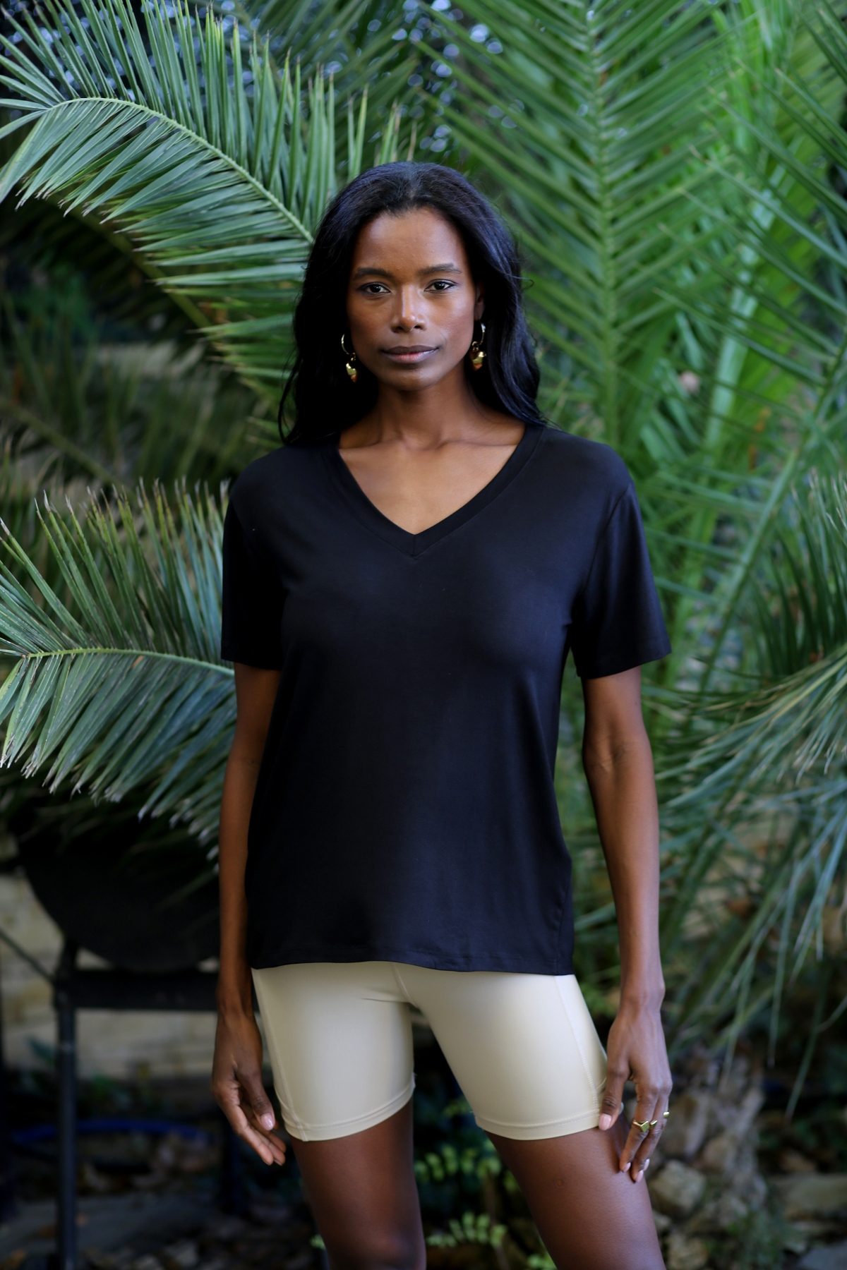 Siyah V Yaka Tshirt 25070