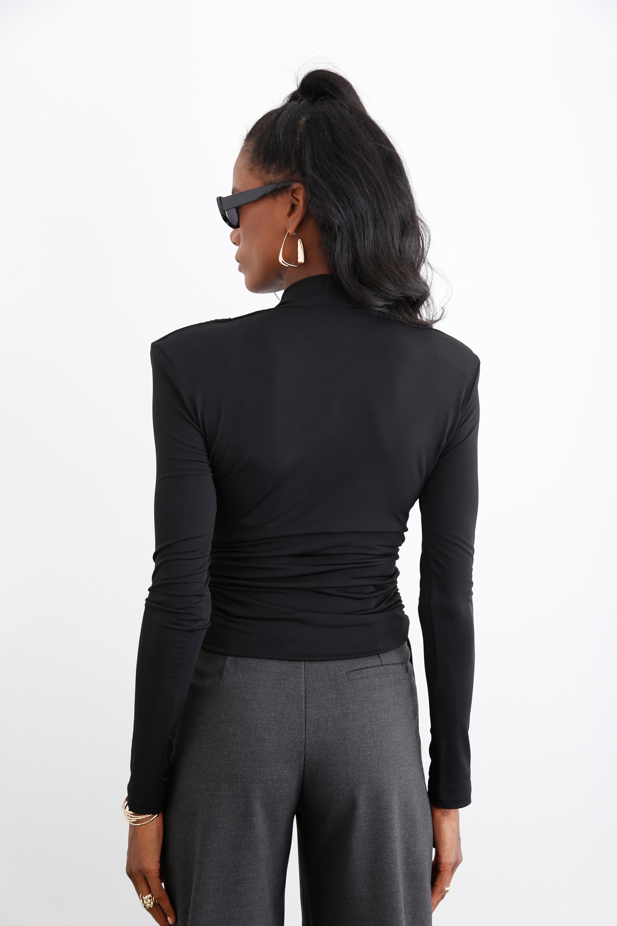 Siyah Vatkalı Kruvaze Bluz 