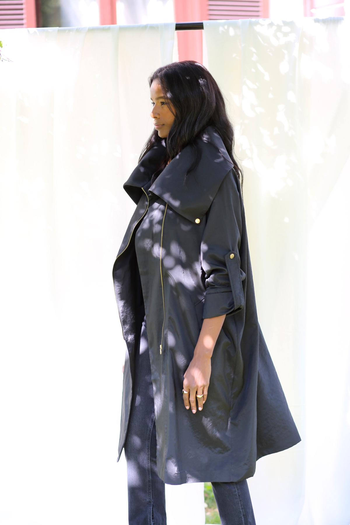 Siyah Yaka Detaylı Trenchcoat 