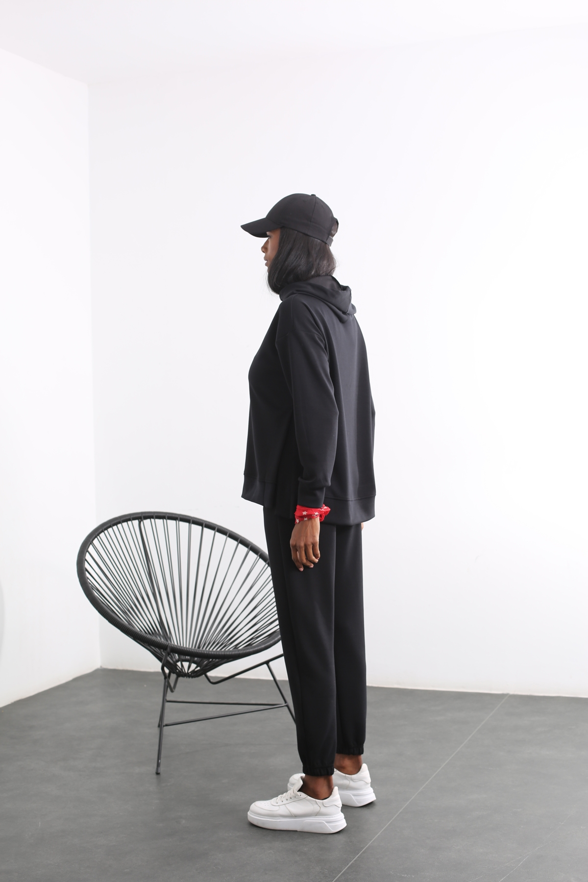 Siyah Yanı Yırtmaçlı Modal Sweatshirt Takım 