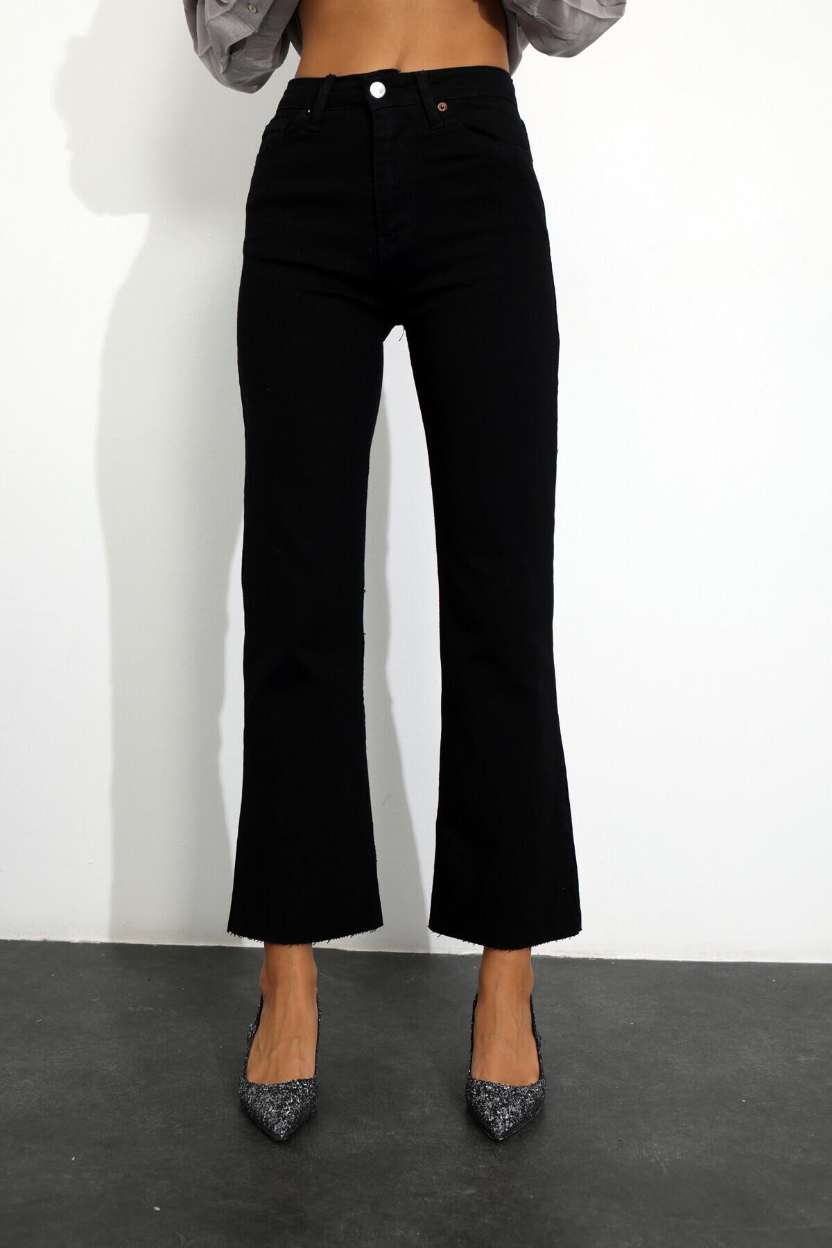 Siyah Yüksek Bel Cropped Jean 2301