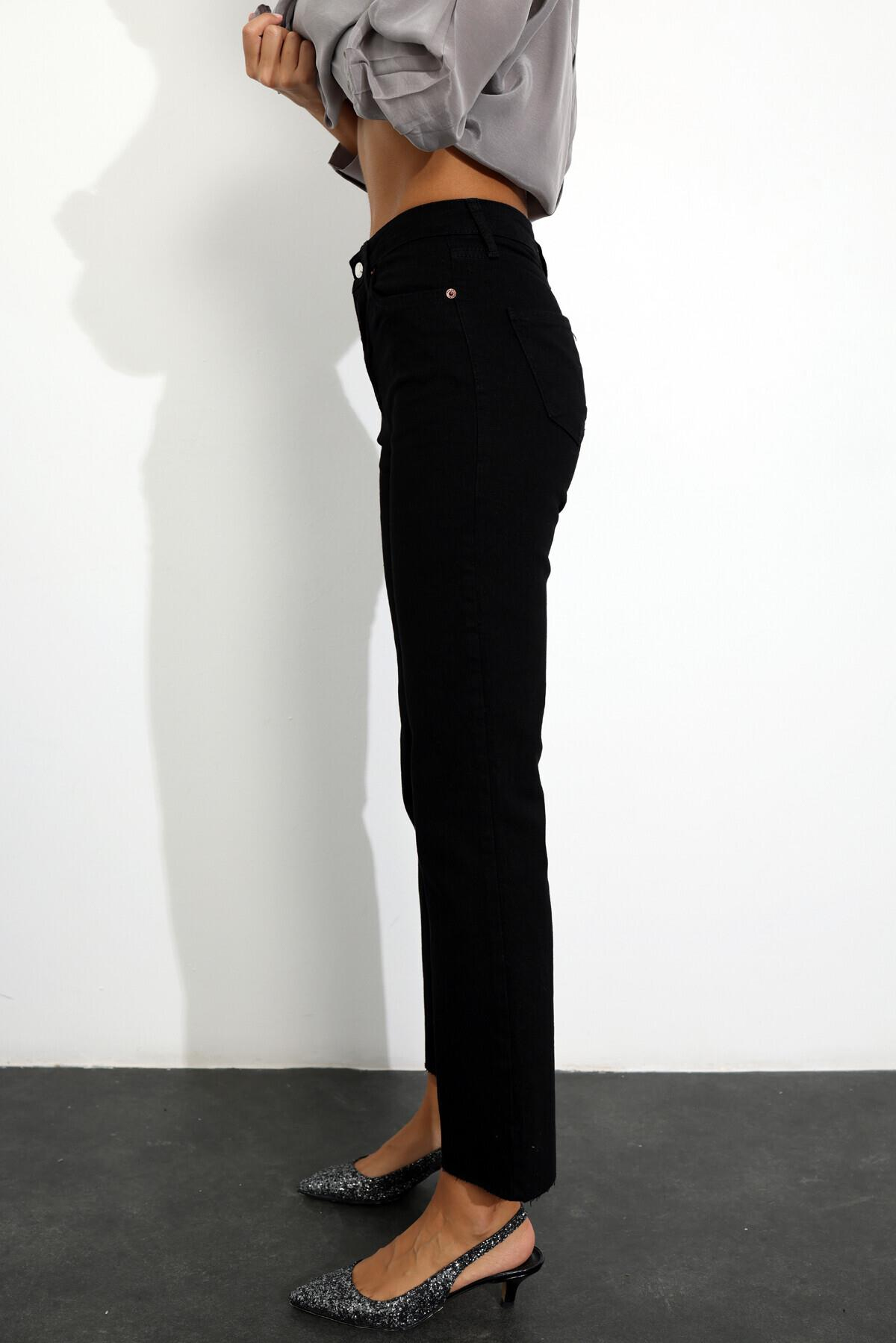 Siyah Yüksek Bel Cropped Jean 2301