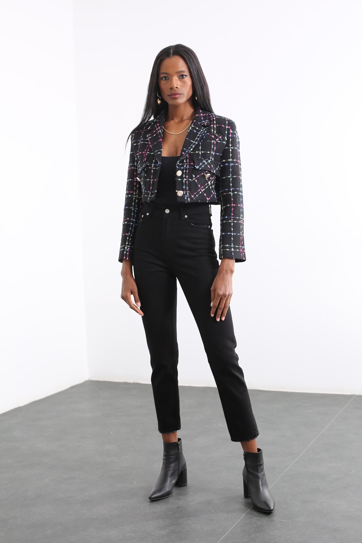 Siyah Yüksek Bel Mom Fit Jean 209