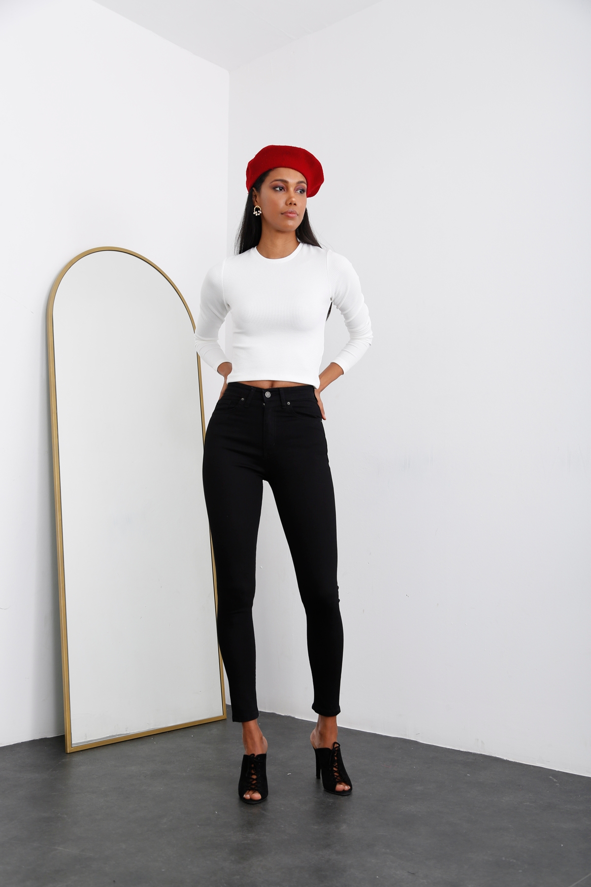 Siyah Yüksek Bel Toparlayan Slim Fit Jean 