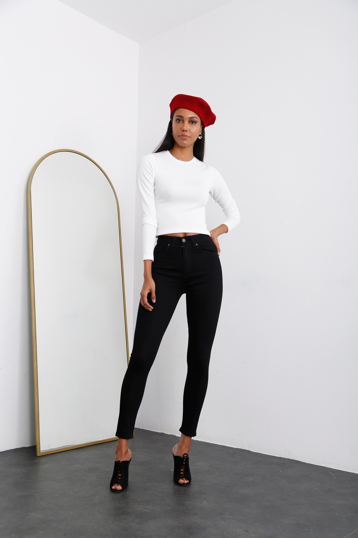 Siyah Yüksek Bel Toparlayan Slim Fit Jean 