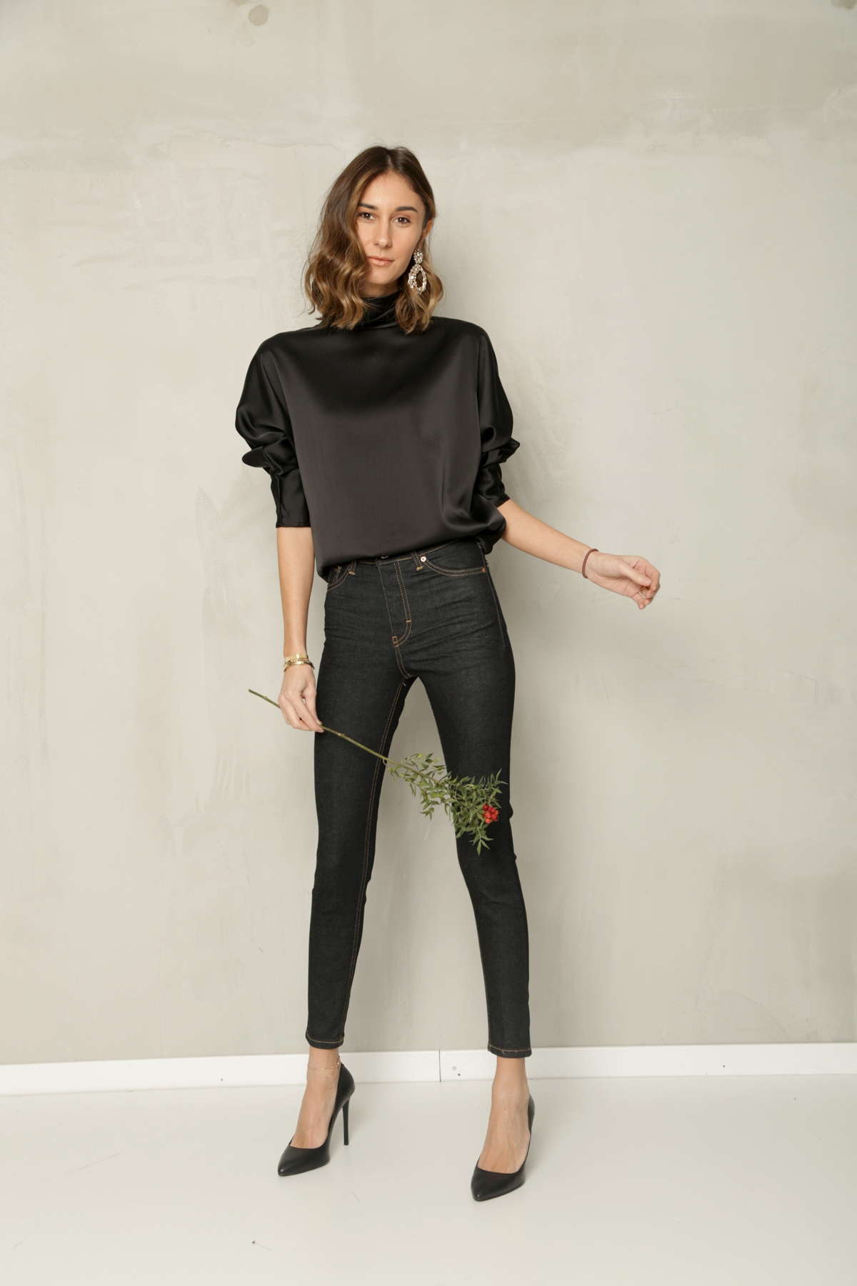 Siyah Yüksek Bel Yıkamalı Slim Fit Jean 346244