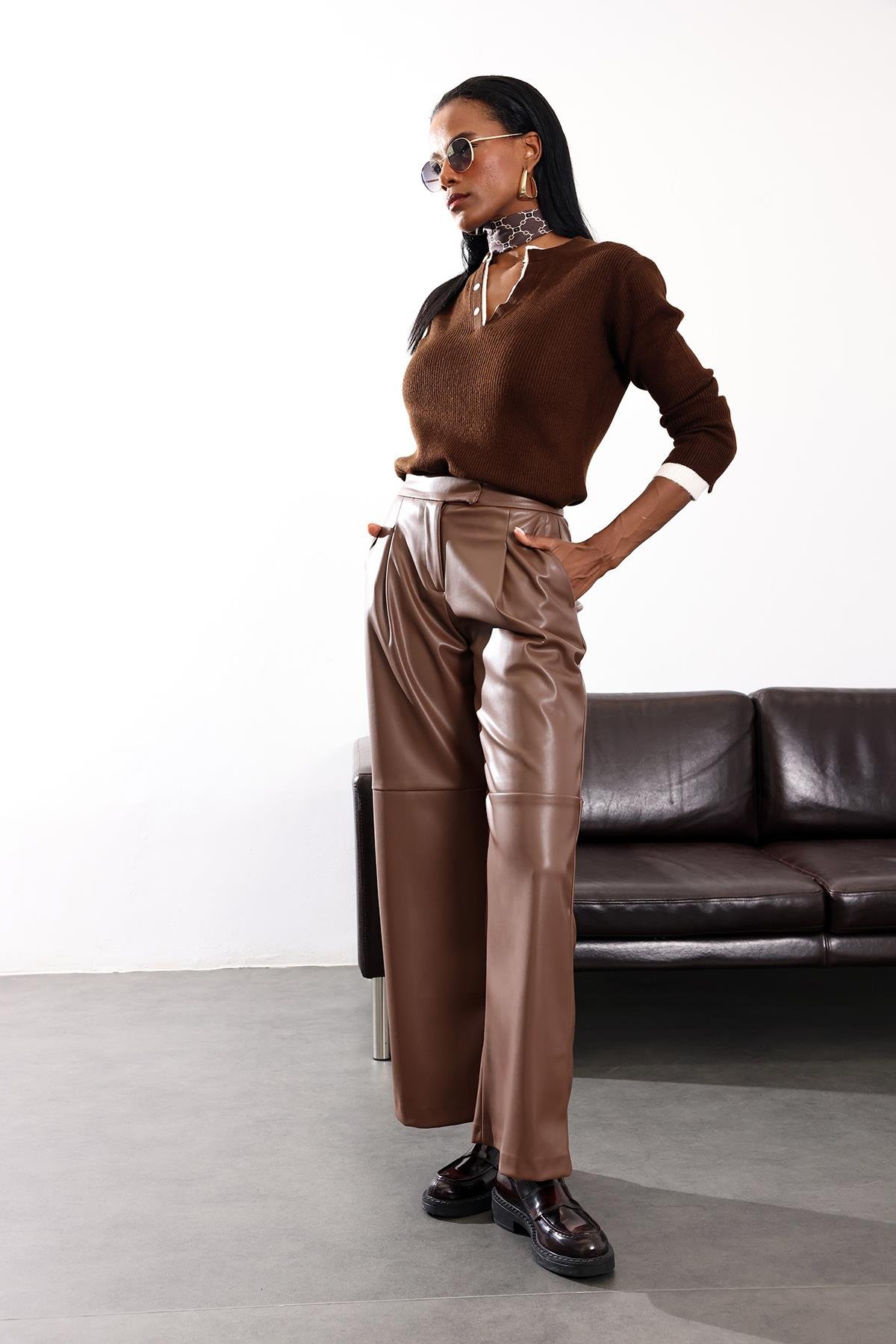 Taba Parçalı Deri Pantolon 17215