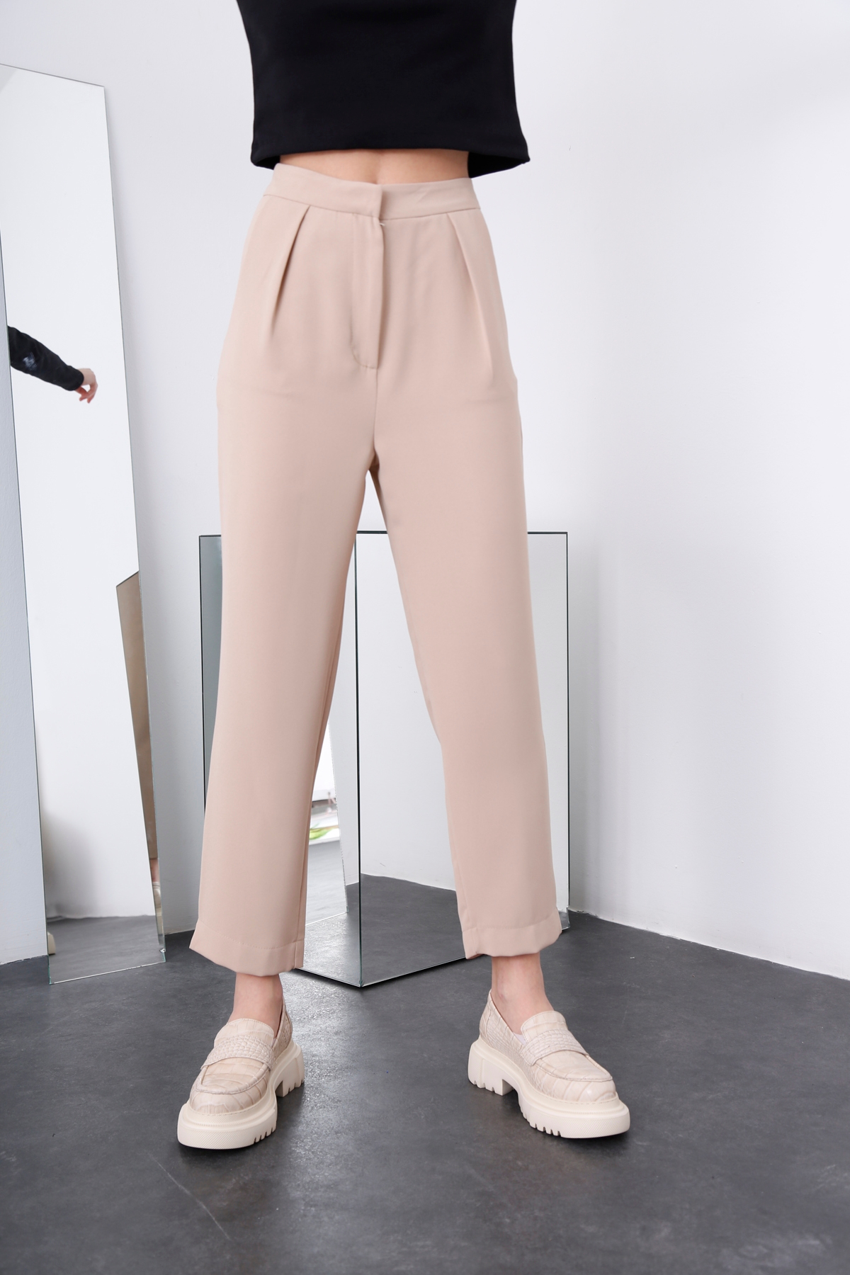 Taş Klasik Krep Pantolon 5090