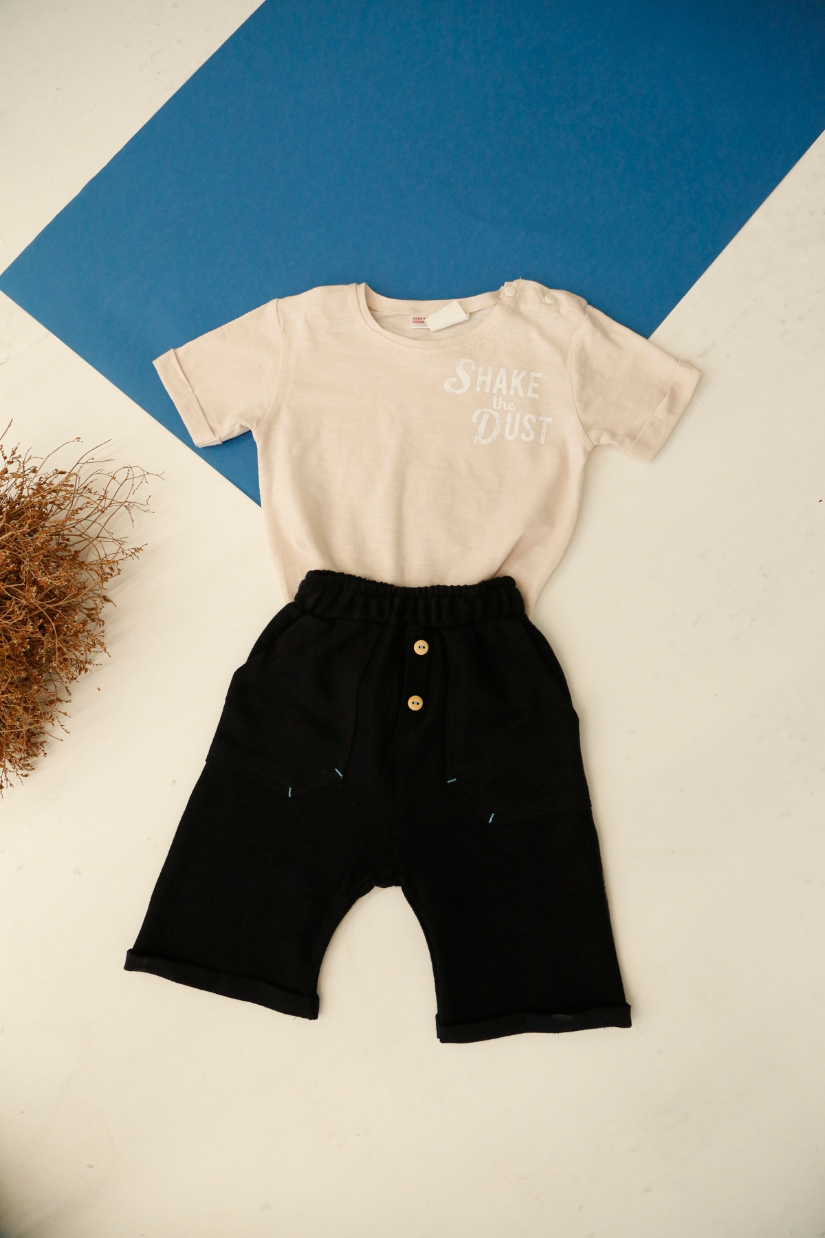 Taş Unisex Shake The Dust Baskılı Tshirt 20118