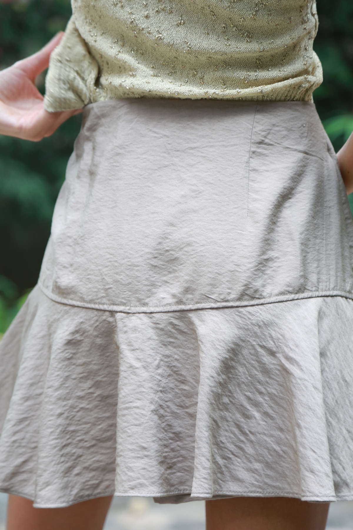 Vizon Düğmeli Volanlı Mini Etek