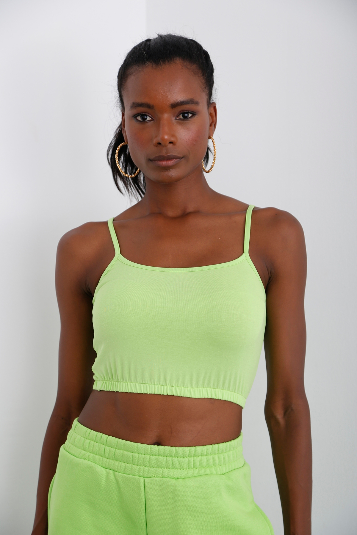 Yeşil Beli Lastikli Crop 