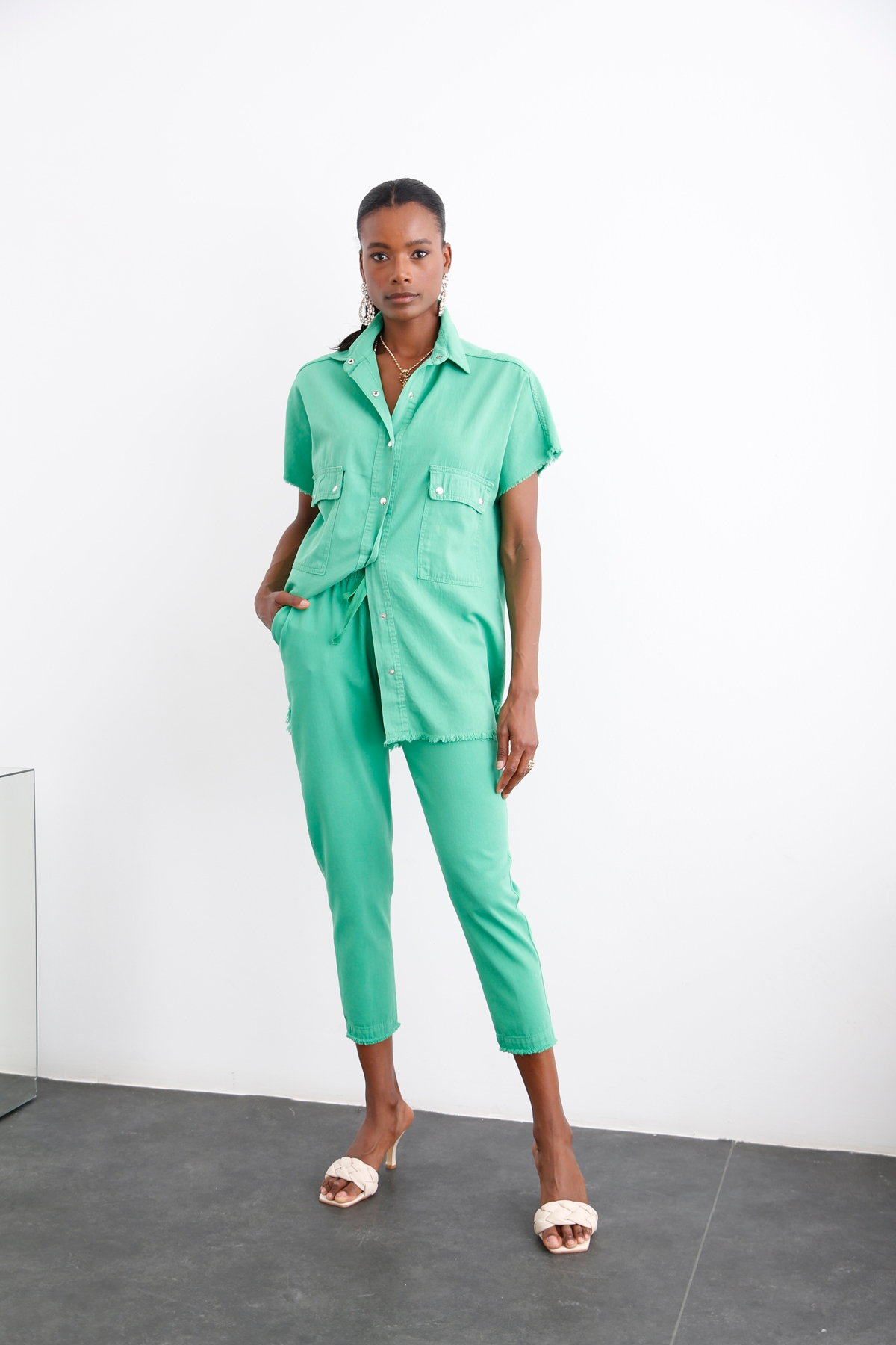 Yeşil Beli Lastikli Gabardin Pantolon 00104