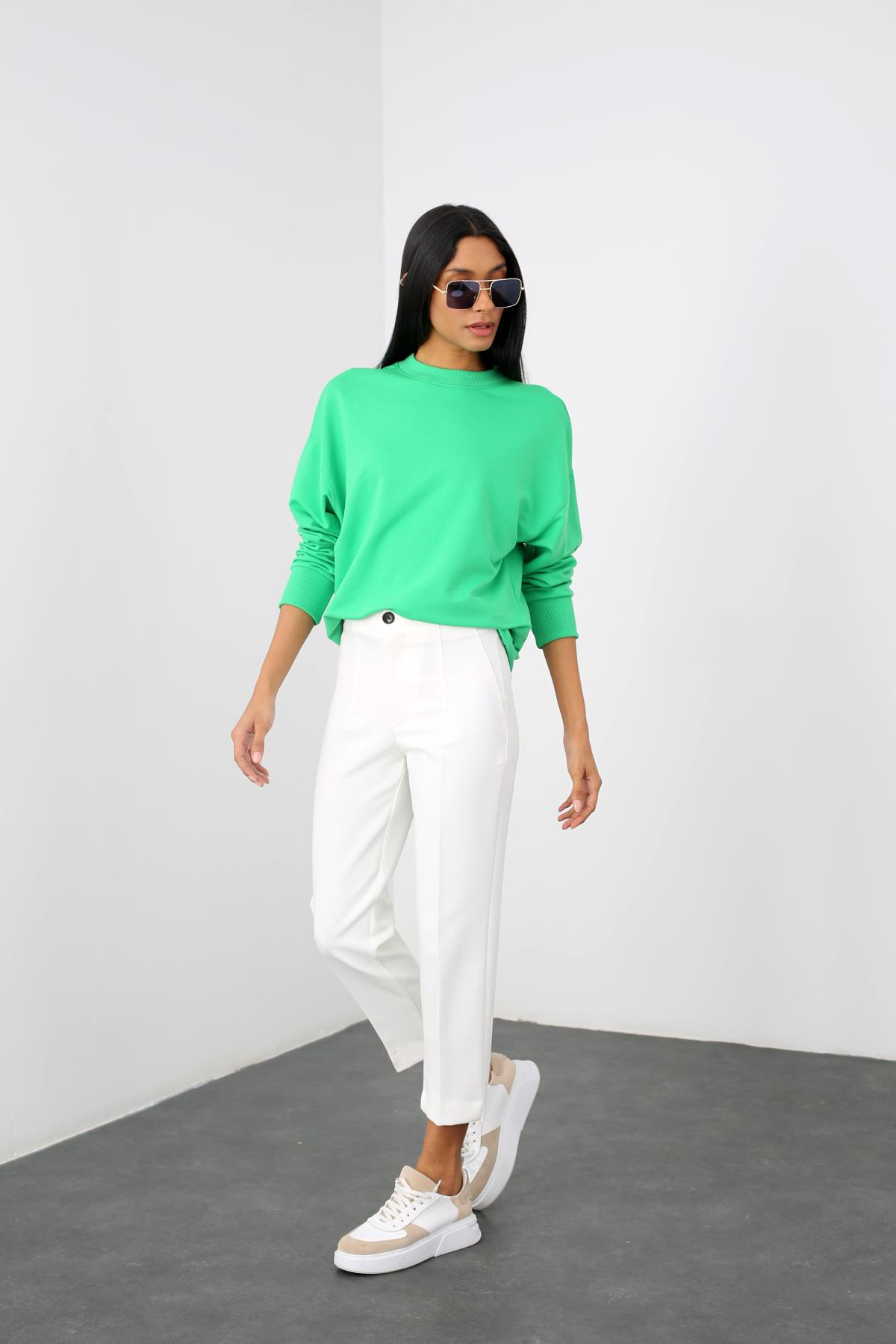 Yeşil Bisiklet Yaka Sweatshirt 