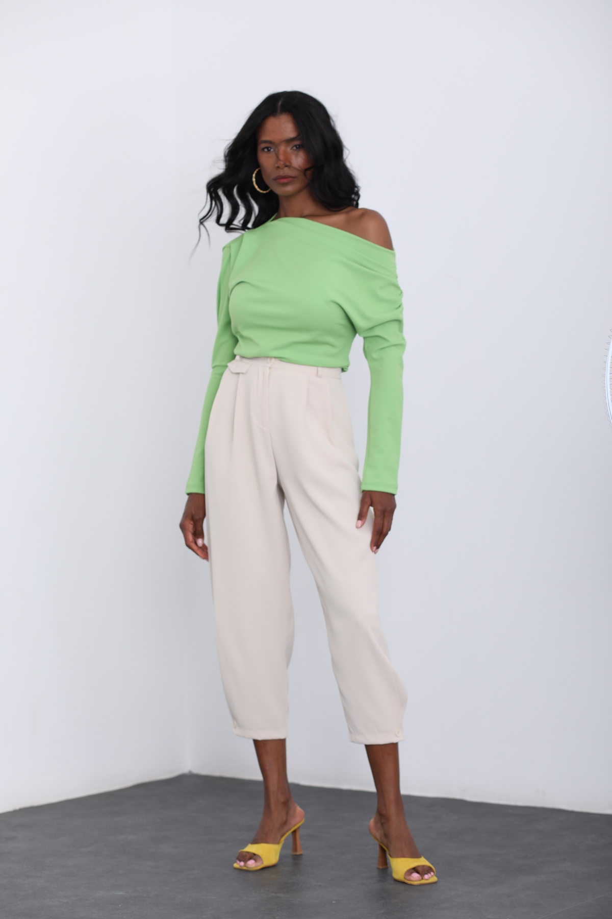 Yeşil Omzu Drape Detaylı Bluz 14161