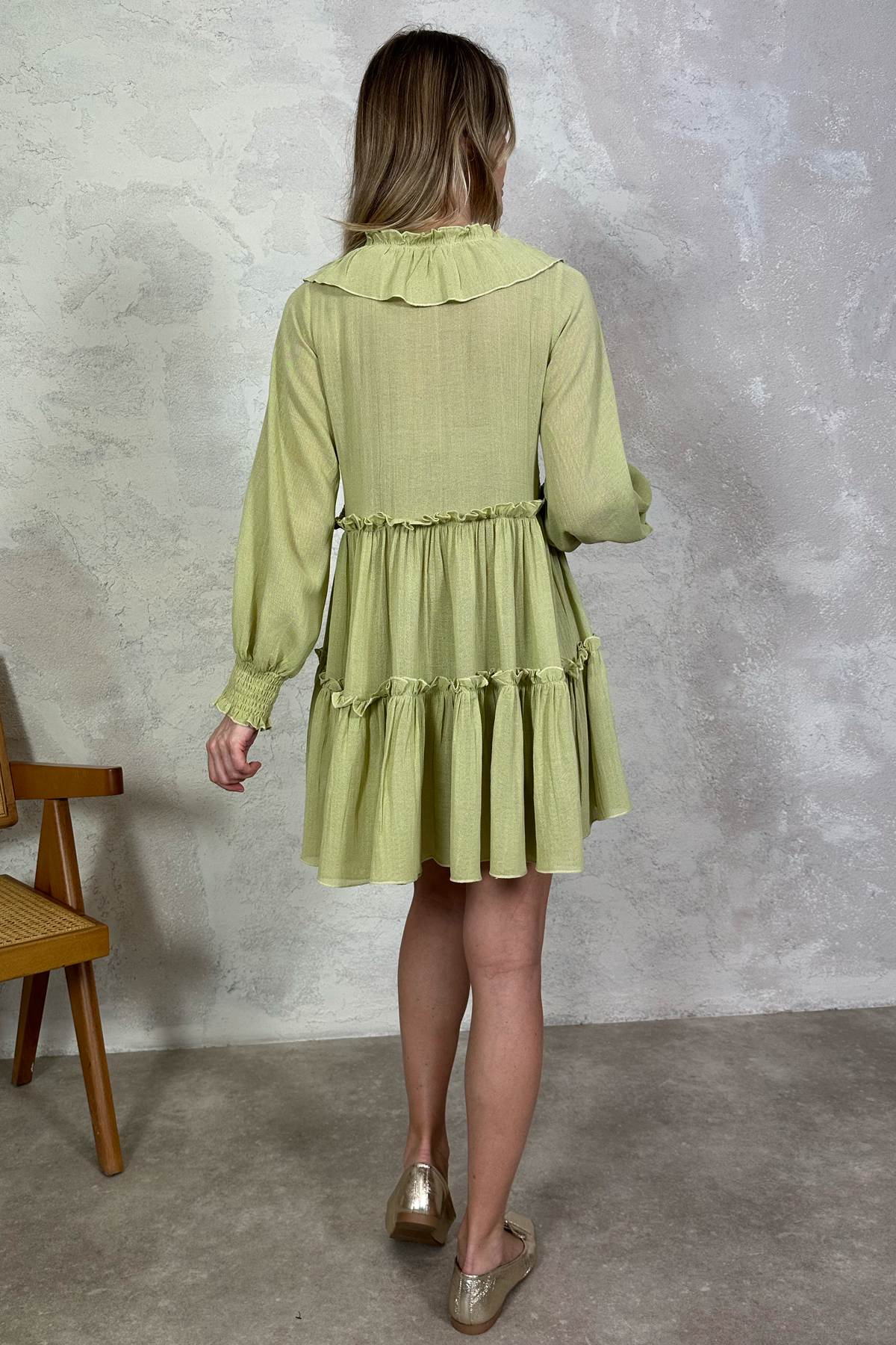Yeşil V Yaka Önü Fırfırlı Elbise 