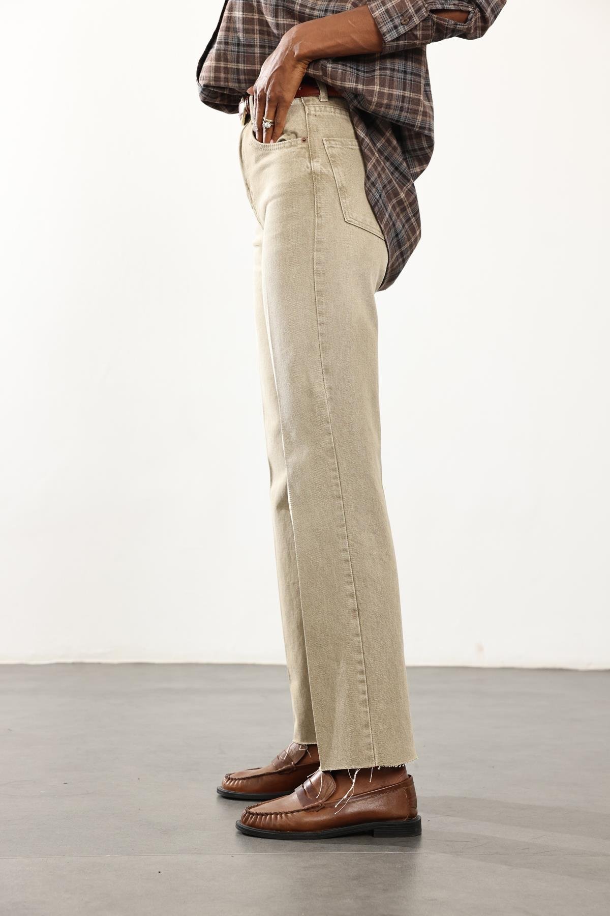 Yıkamalı Haki Yüksek Bel Straight Jean 