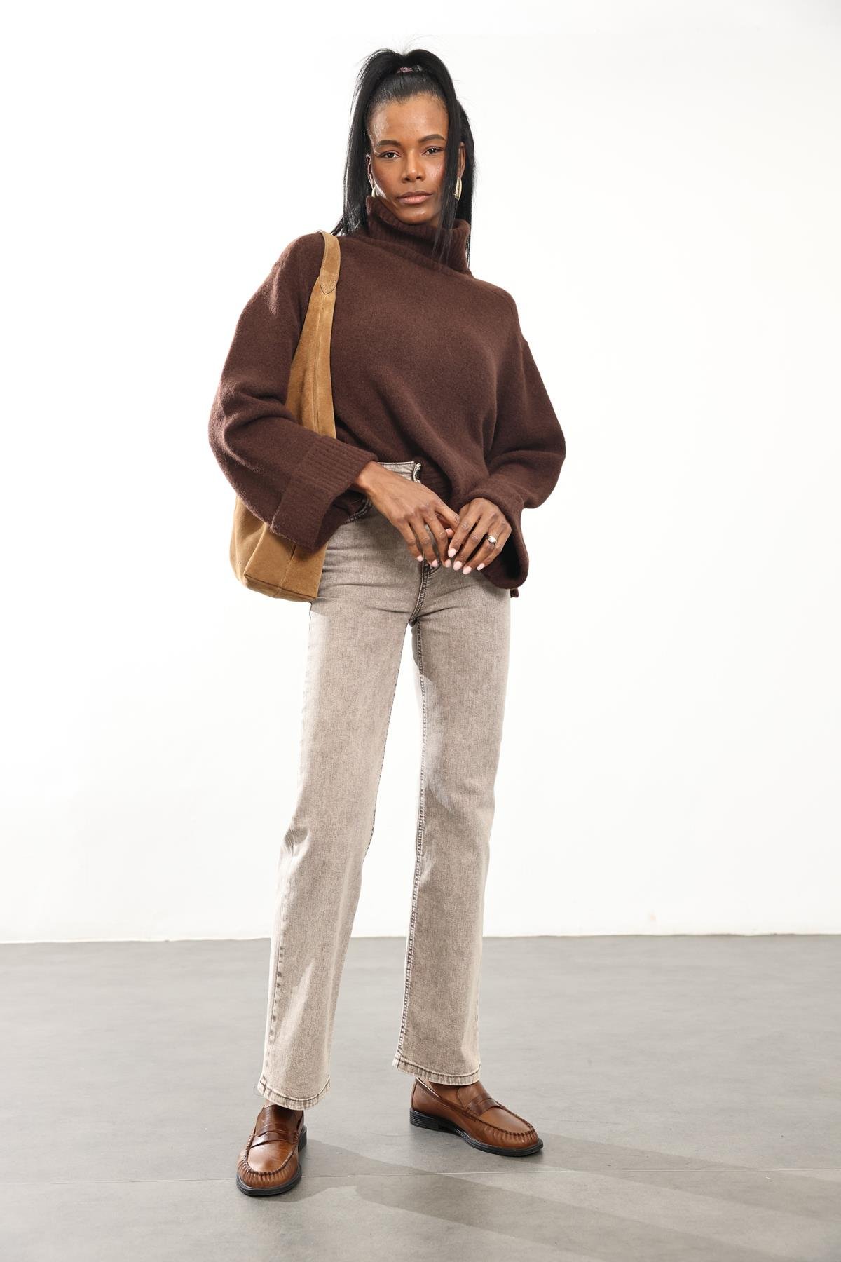 Yıkamalı Kahve Likralı Straight Jean RM1013