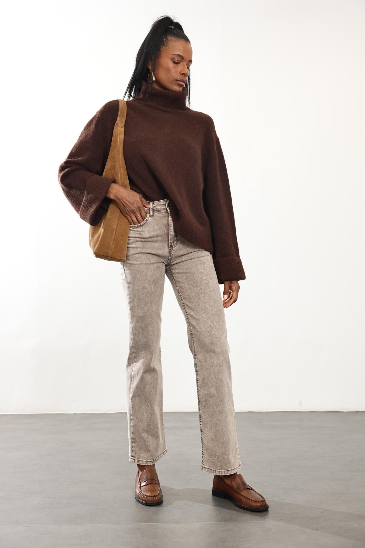 Yıkamalı Kahve Likralı Straight Jean RM1013