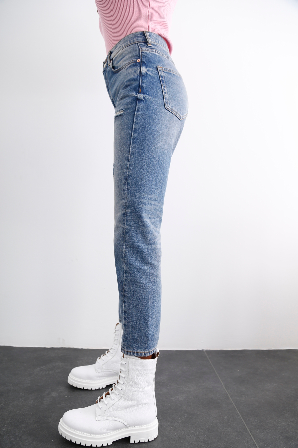 Yıkamalı Mavi Yüksek Bel Girlfriend Jean 