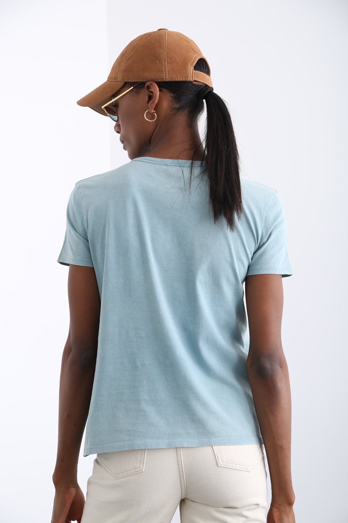 Yıkamalı Yeşil Bisiklet Yaka Basic Tshirt 