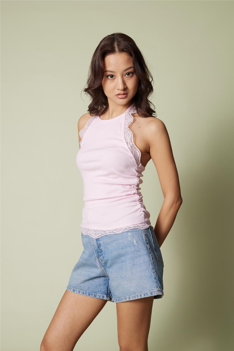 Nisan DANTEL DETAYLI HALTER TOP PEMBE N26-2314