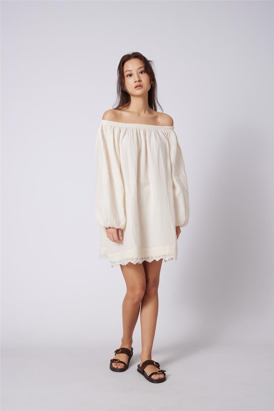Nisan DANTEL DETAYLI MADONNA YAKA ELBİSE NATUREL N26-2323