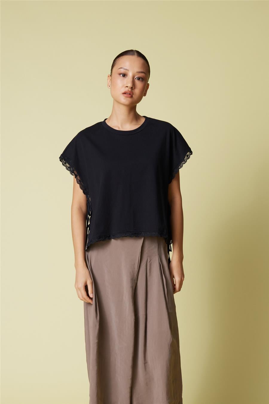 Nisan DANTEL DETAYLI PAMUKLU T-SHIRT LACİVERT N26-2253