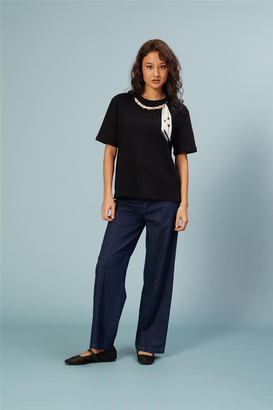 Nisan FULAR DETAYLI PAMUKLU T-SHIRT SİYAH N26-2317