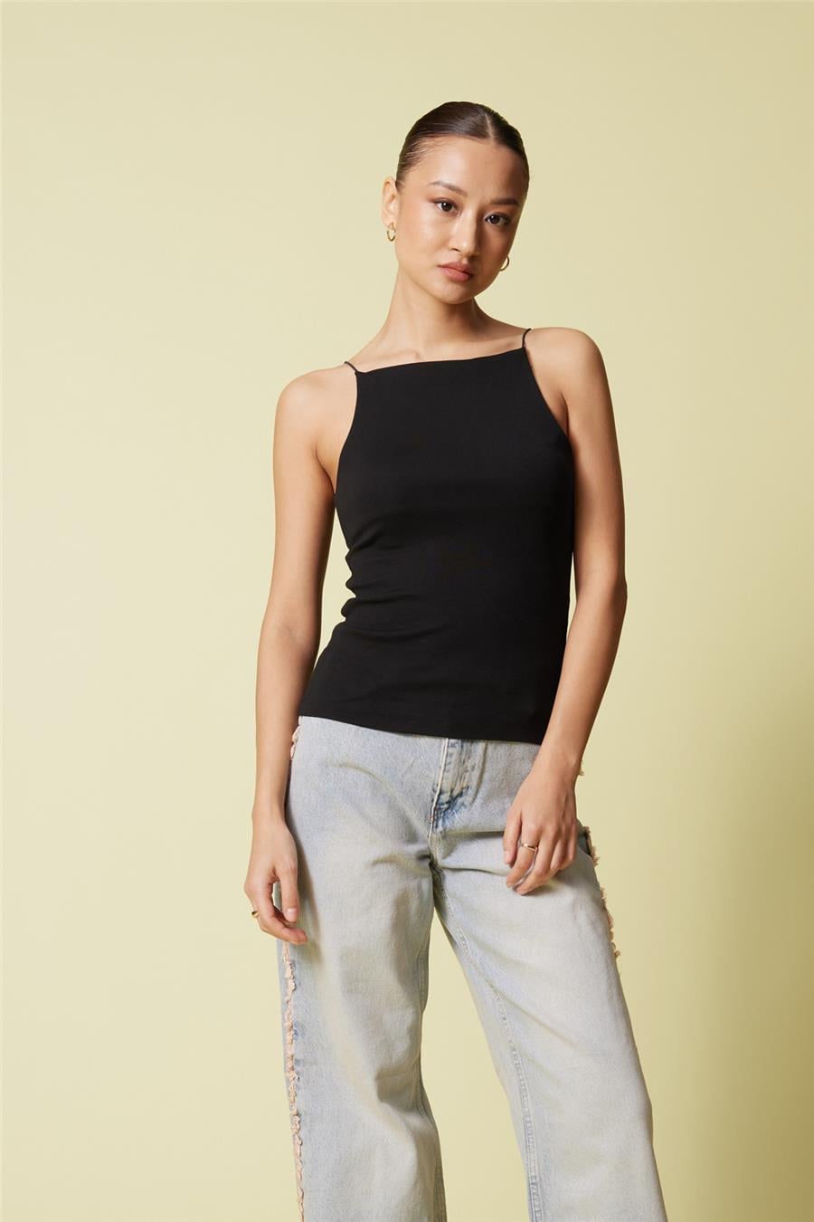 Nisan HALTER YAKA TOP SİYAH N25-2172