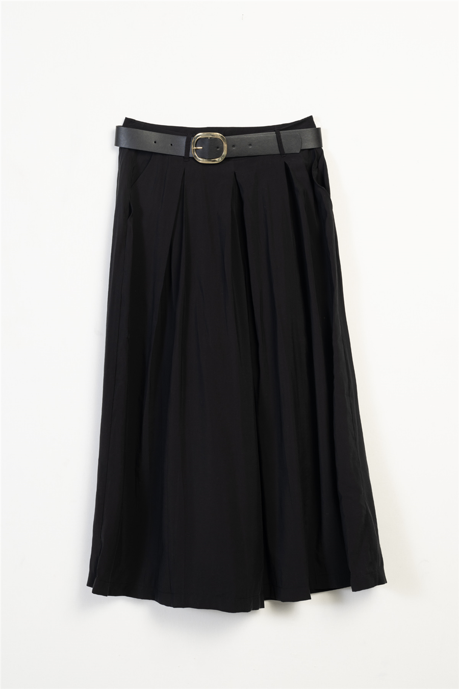 Nisan KEMERLİ VE PİLELİ CULOTTE PANTOLON SİYAH N26-2445