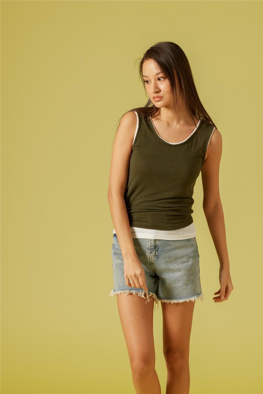 Nisan KONTRAST BİYE DETAYLI T-SHIRT HAKİ N26-2266