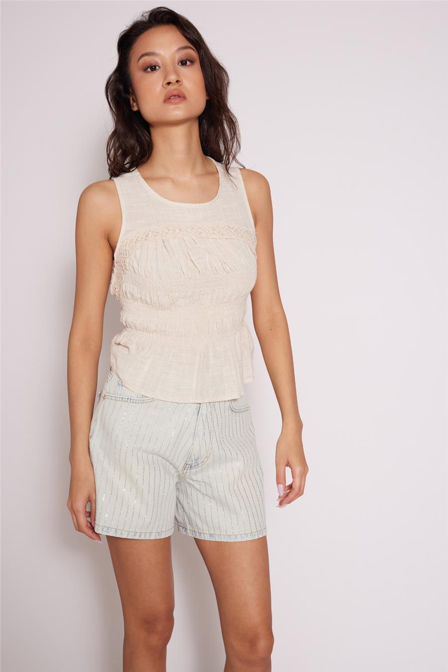 Nisan SIRT DETAYLI DANTELLİ TOP NATUREL N26-2369