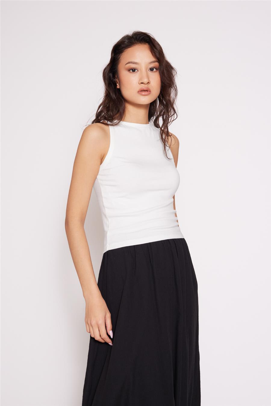 Nisan YUMUŞAK DOKULU HALTER TOP EKRU N26-2373