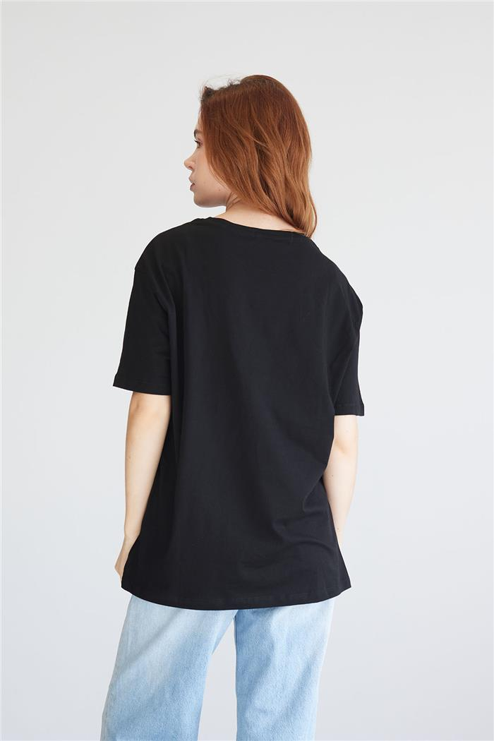 Avrile Printed Basic T-shirt Black MA24-1059