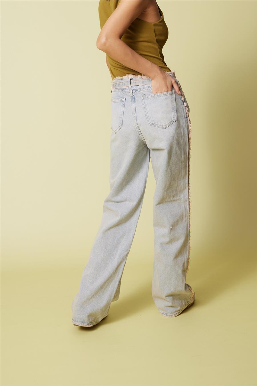 Avrile KEMER DETAYLI DENIM PANTOLON AÇIK MAVİ AP25-203