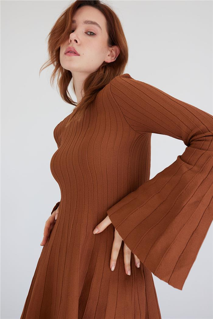 Avrile Pleated Long Sleeve Knit Dress Tan A92521-S