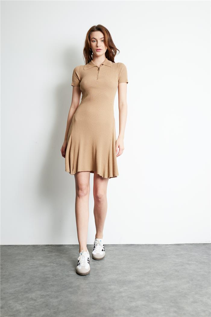Avrile Polo Yaka Fermuarlı Elbise CAMEL A92525-S