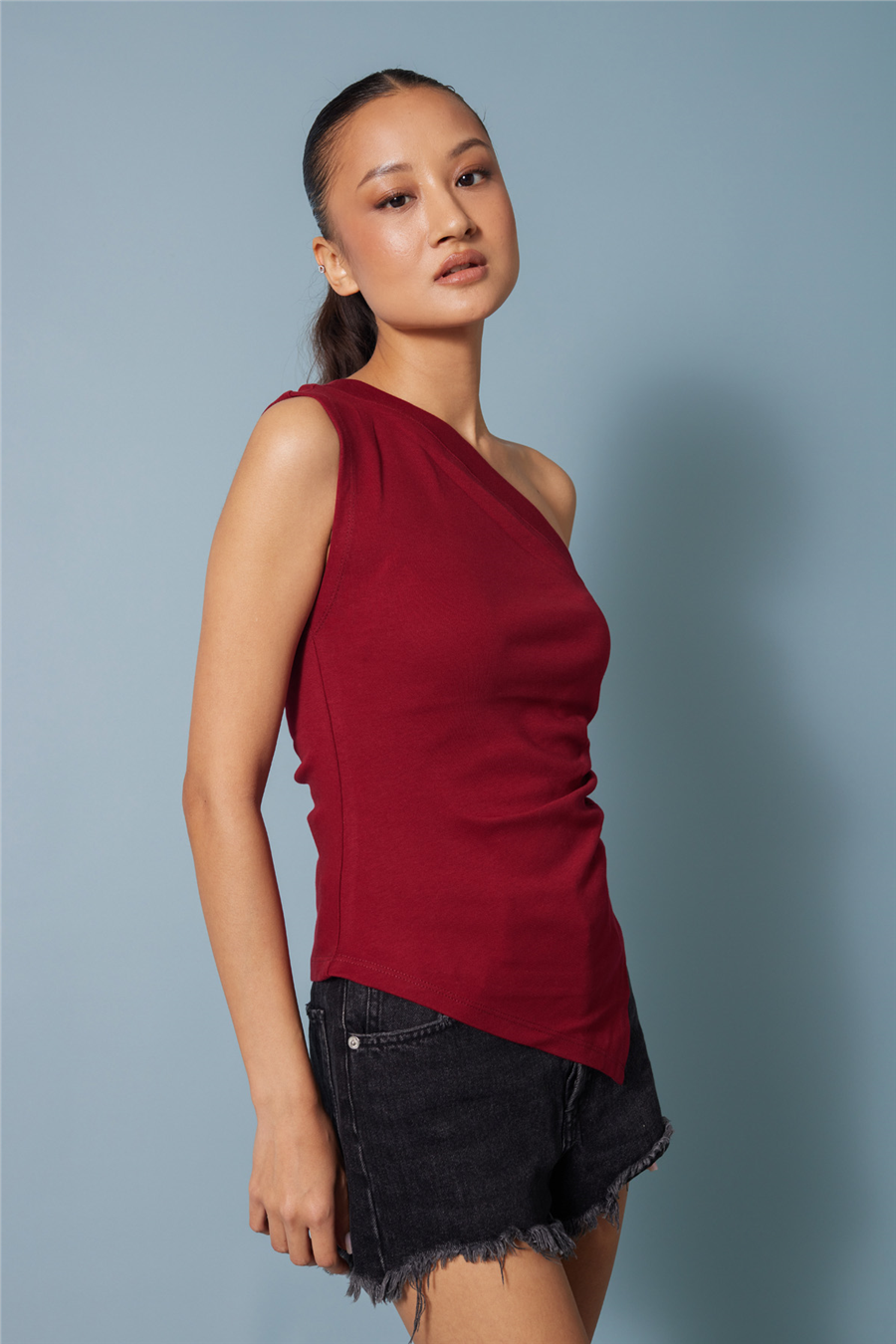 Avrile TEK OMUZLU ASİMETRİK TOP BORDO A25-10351