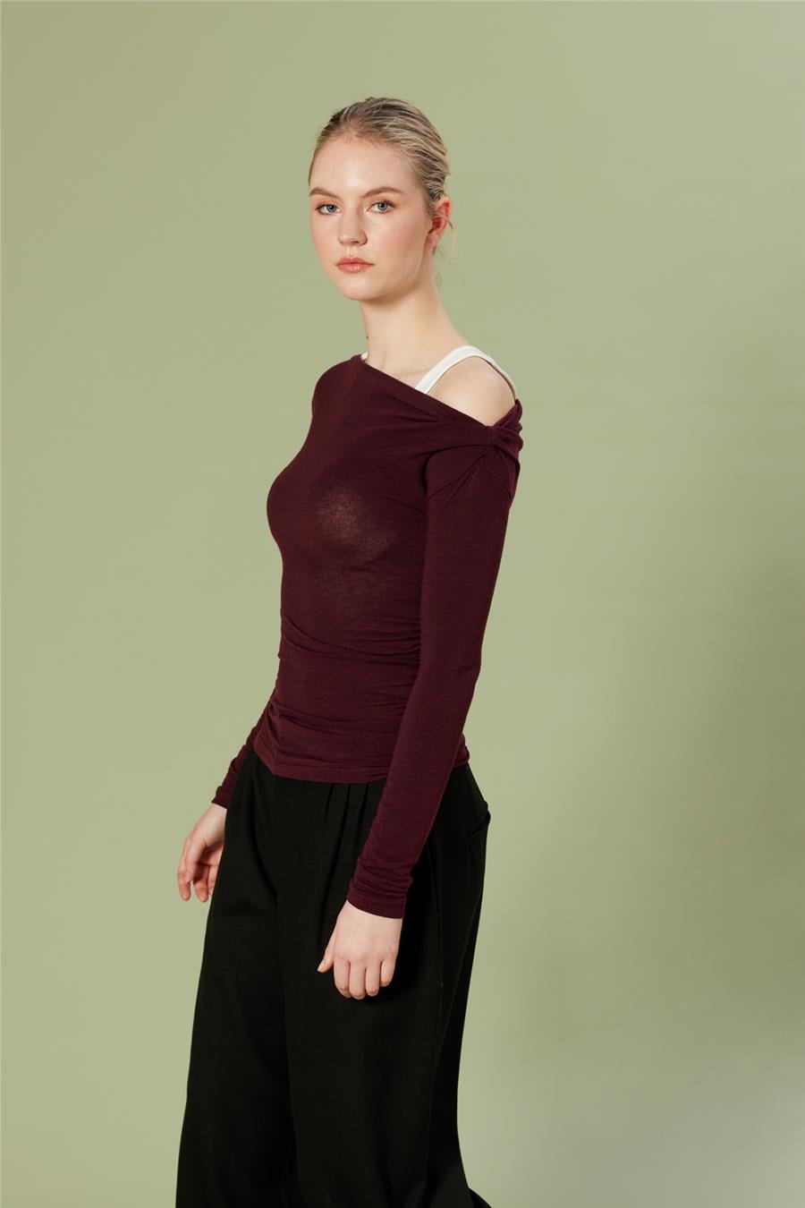 Nisan ASİMETRİK ÇİFT ETKİLİ T-SHIRT BORDO N26-2267