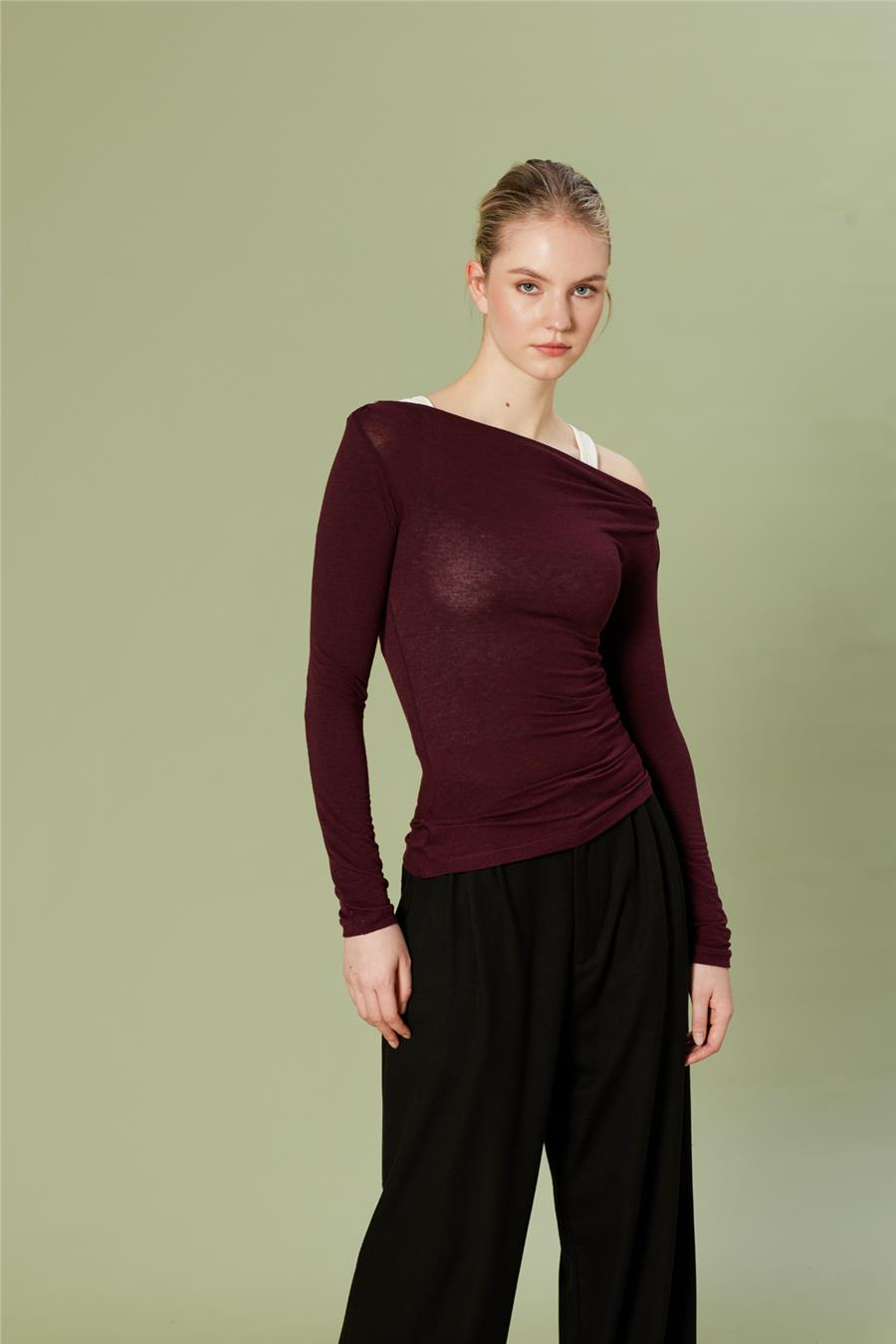 Nisan ASİMETRİK ÇİFT ETKİLİ T-SHIRT BORDO N26-2267