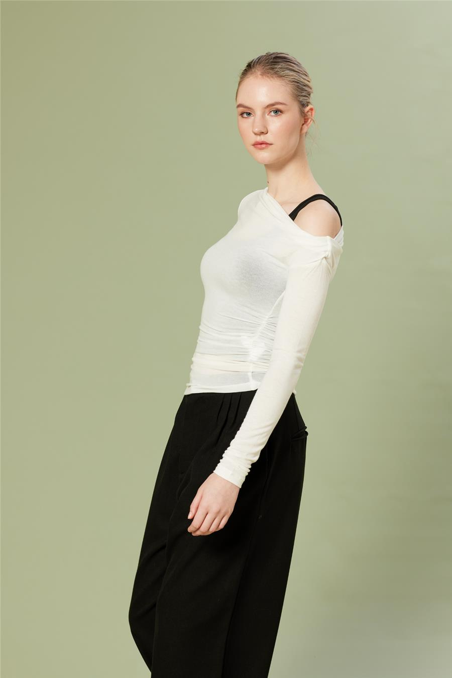 Nisan ASİMETRİK ÇİFT ETKİLİ T-SHIRT EKRU N26-2267