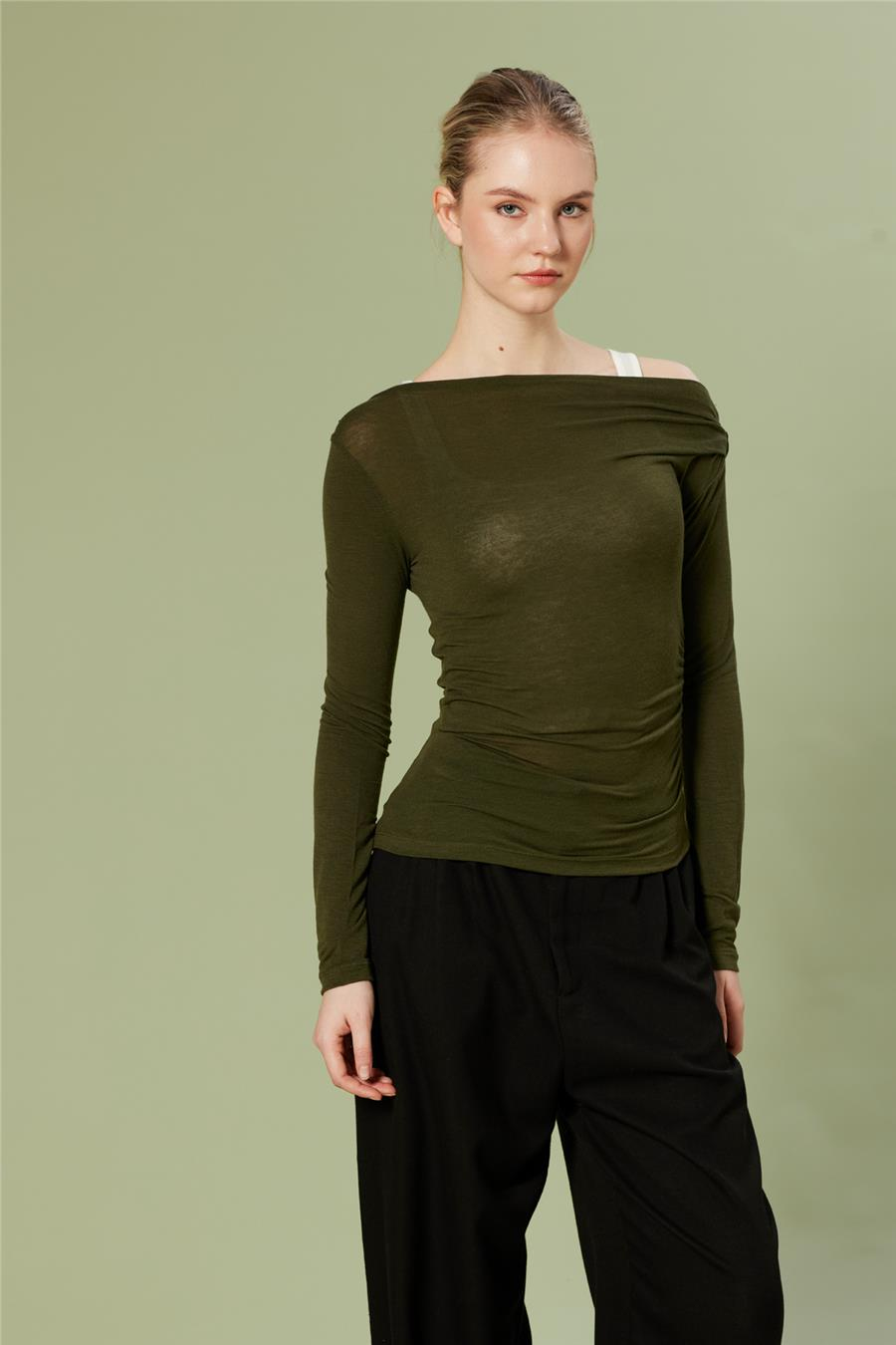 Nisan ASİMETRİK ÇİFT ETKİLİ T-SHIRT HAKİ N26-2267