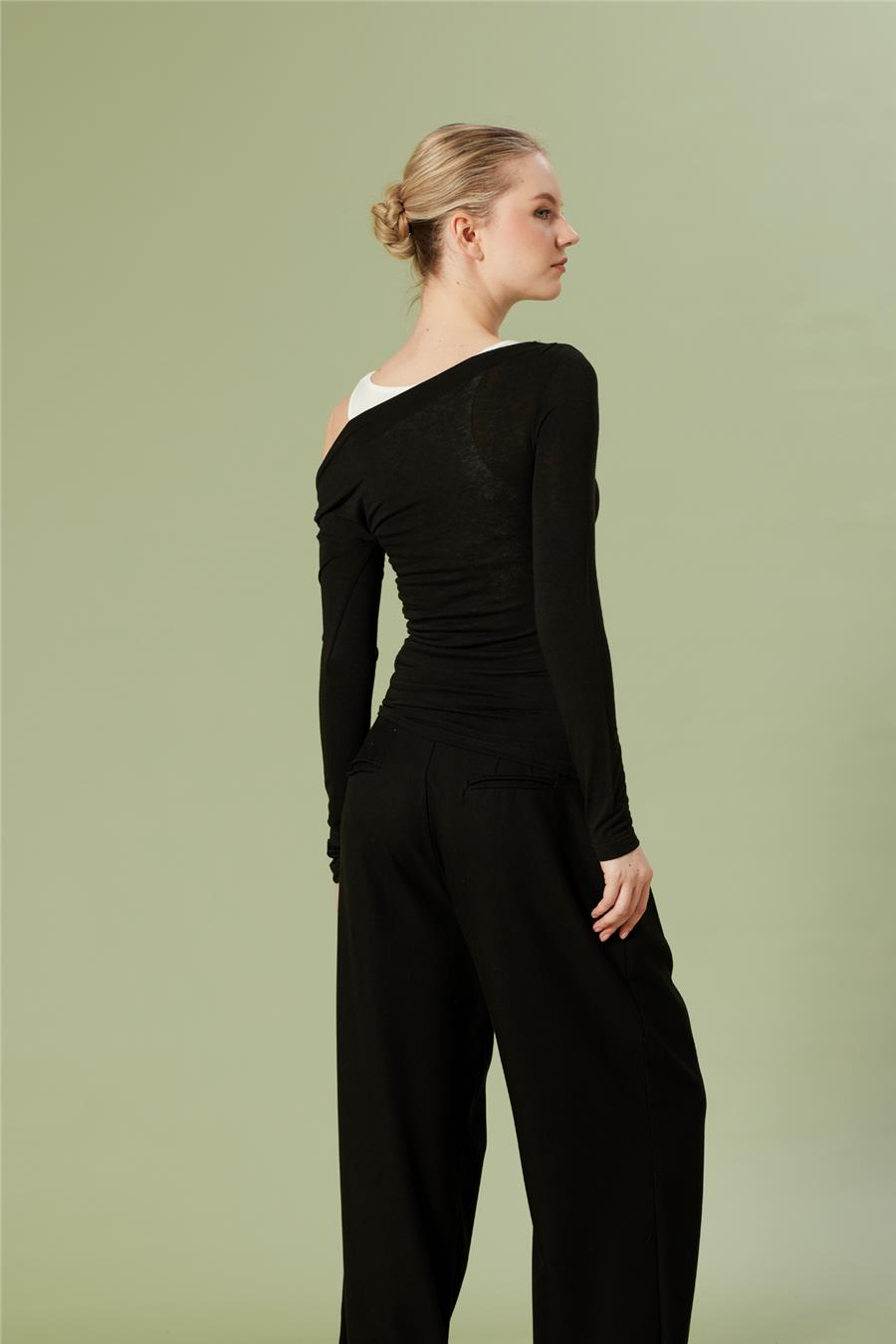 Nisan ASİMETRİK ÇİFT ETKİLİ T-SHIRT SİYAH N26-2267
