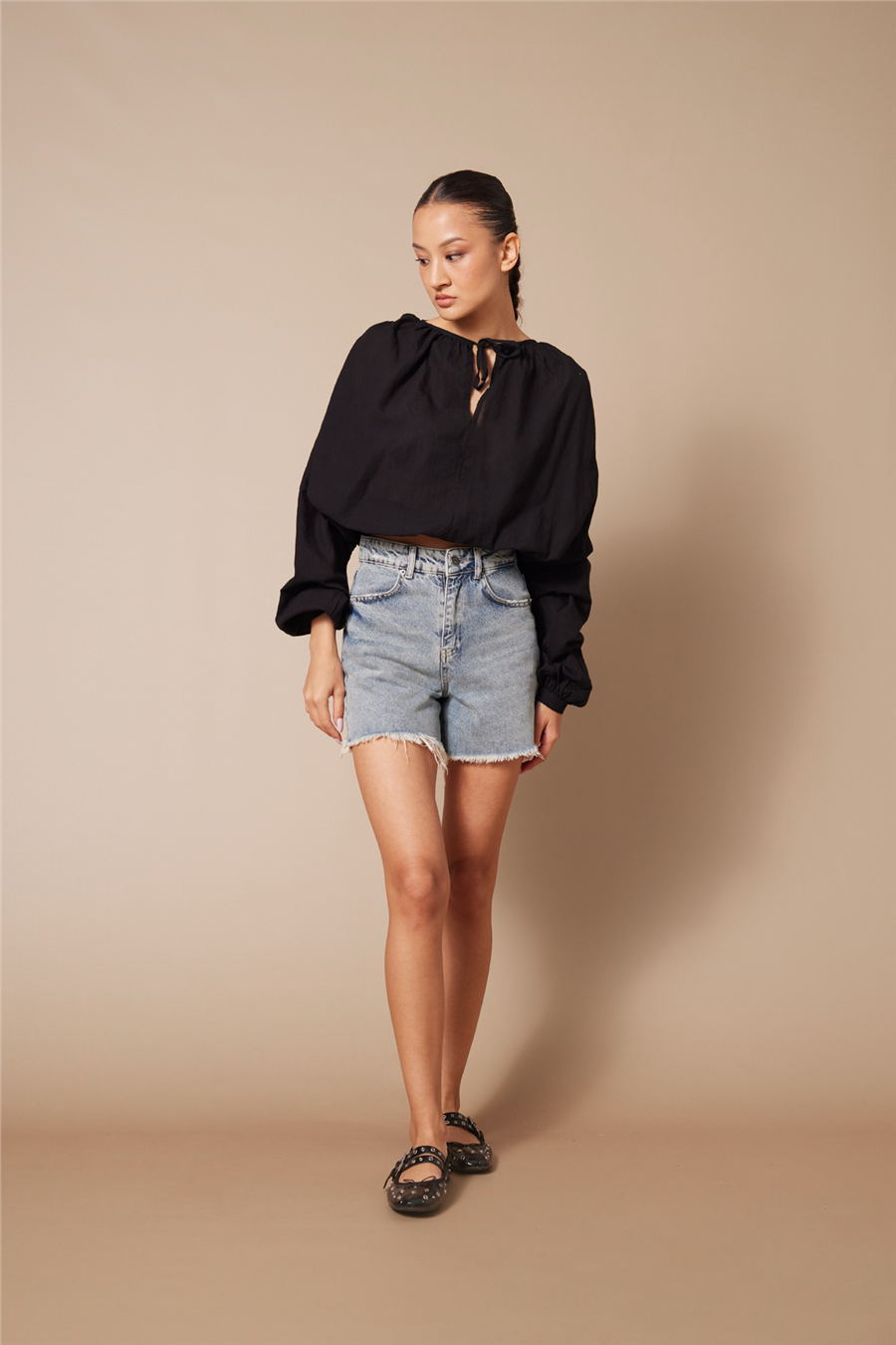 Nisan BAĞCIKLI BALON BLUZ SİYAH N26-2341